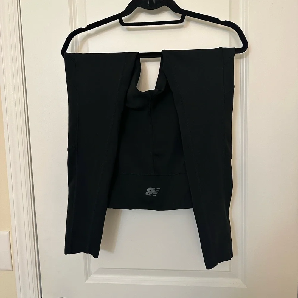 New Balance Women’s Black Leggings - Picture 2 of 3
